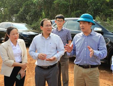 Phó Chủ tịch UBND tỉnh Lê Trọng Yên kiểm tra thực địa các công trình giao thông
