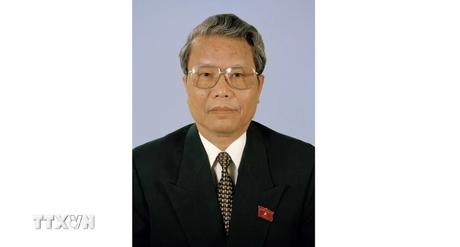 Treo cờ rủ và không tổ chức các hoạt động vui chơi, giải trí công cộng trong thời gian tổ chức Lễ Quốc tang nguyên Chủ tịch nước Trần Đức Lương