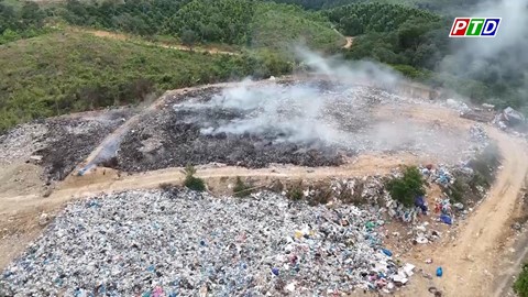 Khói độc từ bãi rác Đắk Mâm đe dọa sức khỏe người dân
